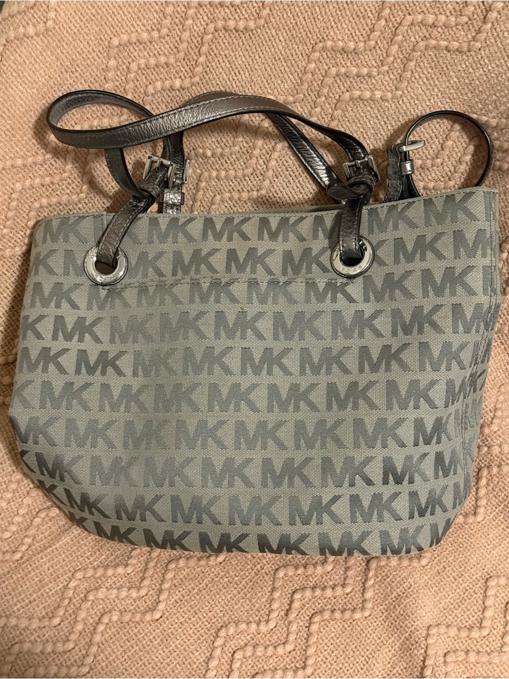 Michael Kors Gray MK Logo Tote with Metallic Handles - Picture 2 of 4